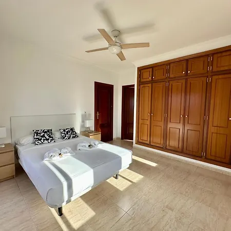 Vakantiehuis Triplex El Galeon