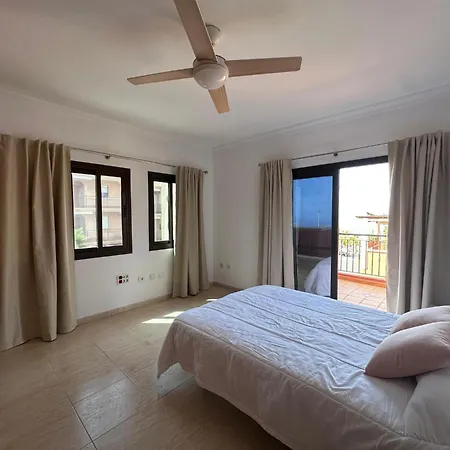 Semesterbostad Triplex El Galeon