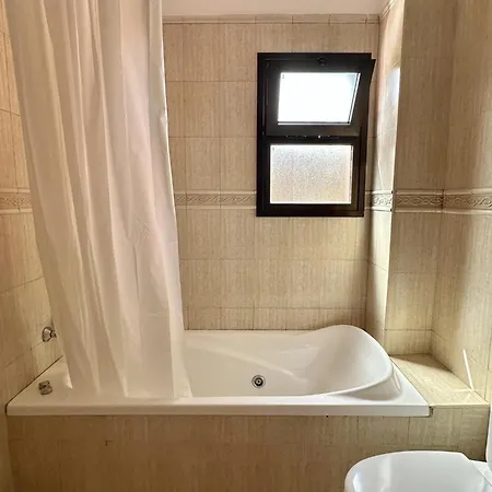 Triplex El Galeon Semesterbostad